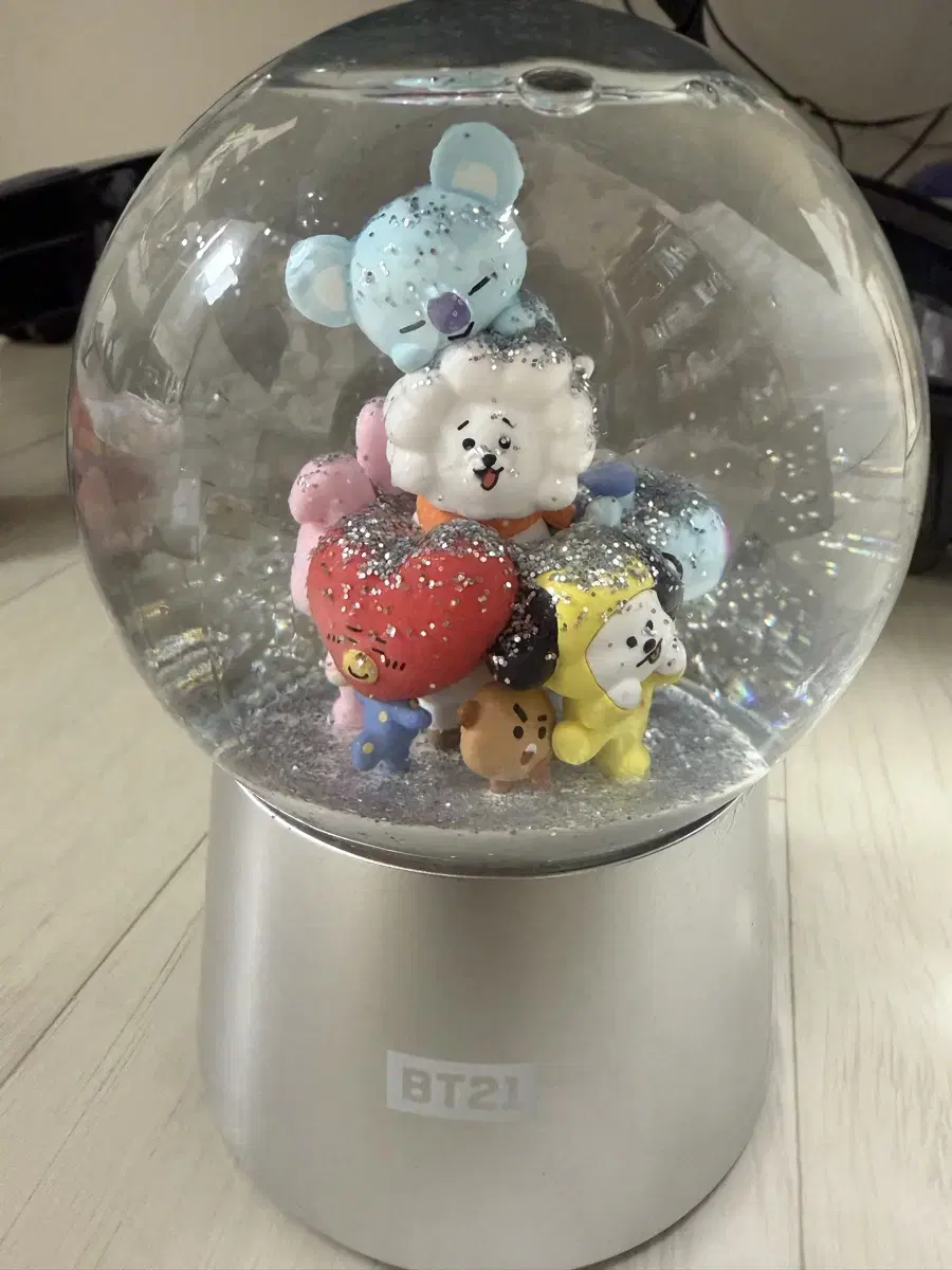 BT21스노우볼